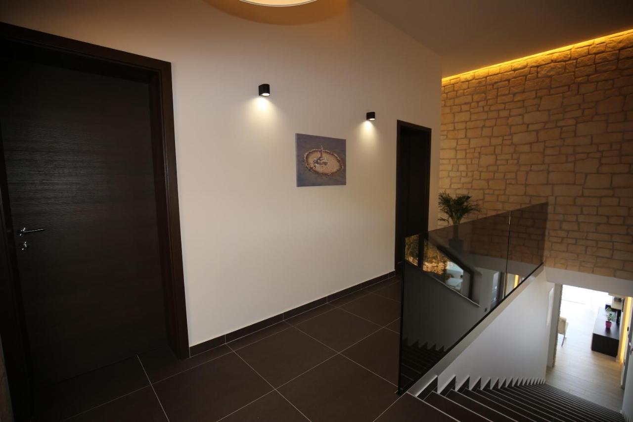 Villa Infinity Smrika Exterior photo